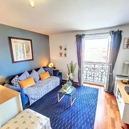 Nestor&jeeves - Chaise Bleue - - Near Nice